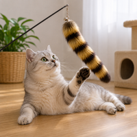 Jouet pour Chat Baguette Plumes Queue de Renard Grelot
